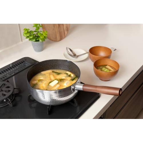 【日用雑貨】＜ベストコ＞好味槌目アルミ製ダイヤモンドマーブルＩＨゆきひら鍋22cm