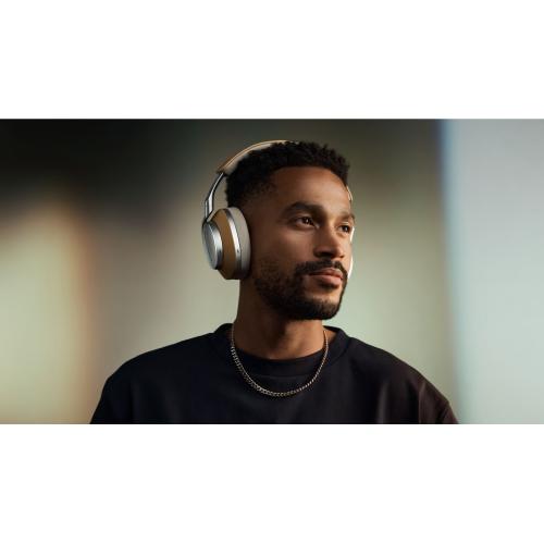 ＜Bowers & Wilkins＞オーバーイヤー・ノイズキャンセリング・ヘッドフォン　Px8