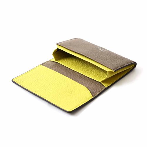 ＜タケオキクチ＞レスター 渡りマチ名刺入れ