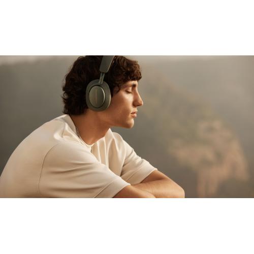 ＜Bowers & Wilkins＞オーバーイヤー・ノイズキャンセリング・ヘッドフォン　Px7S2e