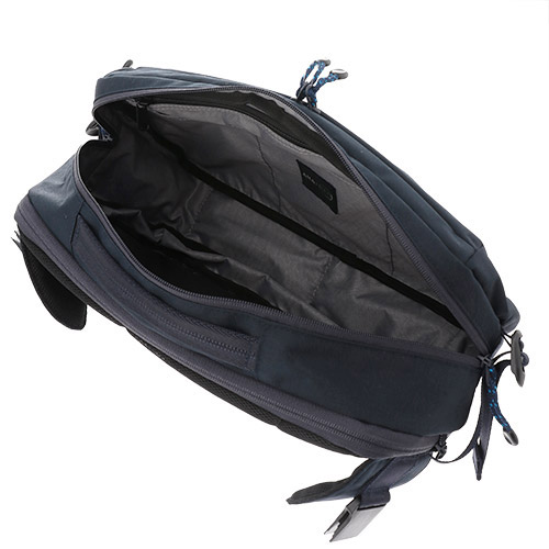 ＜ANA FINDS＞Traveler エクスパンダブルボディバッグ