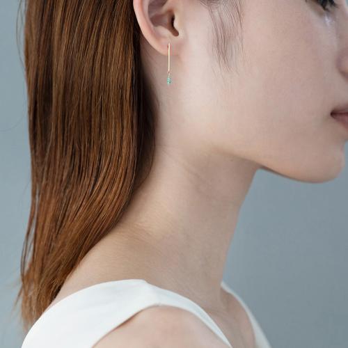 ＜HASUNA＞＊5月誕生石Flow ピアス ショート エメラルド