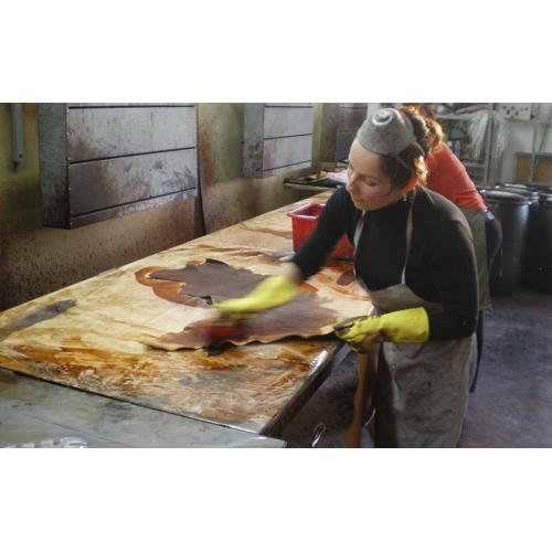 ＜ミラグロ＞タンポナートレザー・二つ折り財布