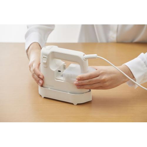 ＜アイリスオーヤマ＞衣類用スチーマー