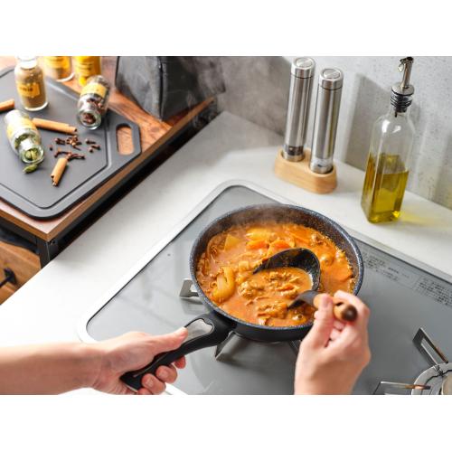 ＜KEVNHAUN＞ジェットブラックフライパン20cm