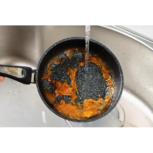 ＜KEVNHAUN＞ジェットブラックフライパン24cm