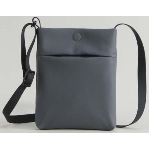 ＜マヴィ プレーン＞サコッシュショルダー