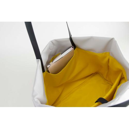 ＜マヴィ プレーン＞トート