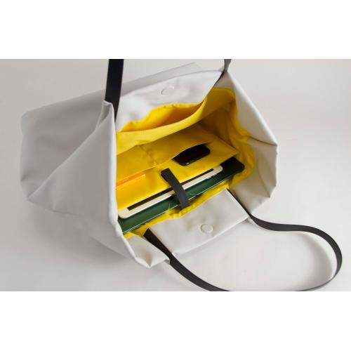 ＜マヴィ プレーン＞トート