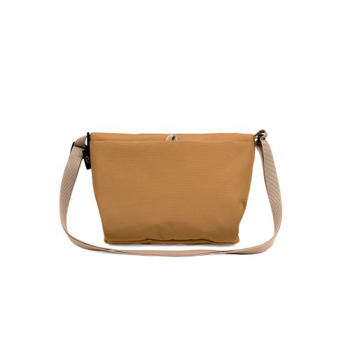 ＜hellolulu＞ハロルル カナ コンパクト ユーティリティショルダーバッグ