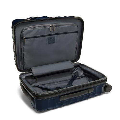 ＜TUMI＞インターナショナル・エクスパンダブル・4ウィール・キャリーオン