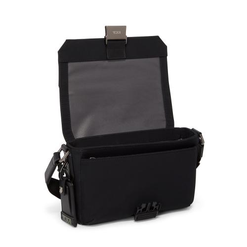 ＜TUMI＞TUMI HARRISON 「パーソン」クロスボディ