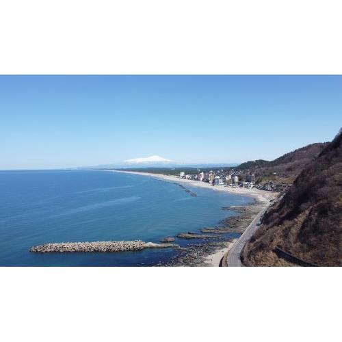 ★夏季限定★＜加藤嘉八郎酒造＞大山 純米大吟醸無濾過生原酒と特別純米生酒の2本セット