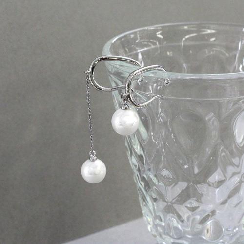 ＜アビステ＞ドロップパールイヤカフ　シルバー