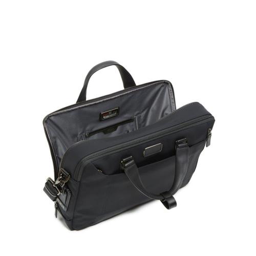 ＜TUMI＞「デイ」スリム・コンバーチブル・ブリーフ