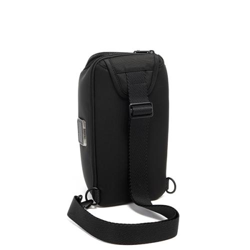 ＜TUMI＞「プラトーン」スリング