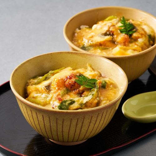 〈京料理 美濃吉〉料亭の鰻の玉子とじ丼