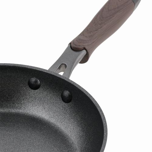 ＜ベストコ＞ミロワール　IHフライパン20cm