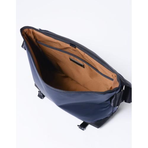 ＜master-piece＞Lightning 02121-v2 BK MESSENGER BAG