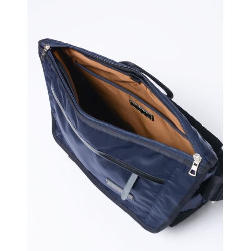 ＜master-piece＞Lightning 02121-v2 BK MESSENGER BAG