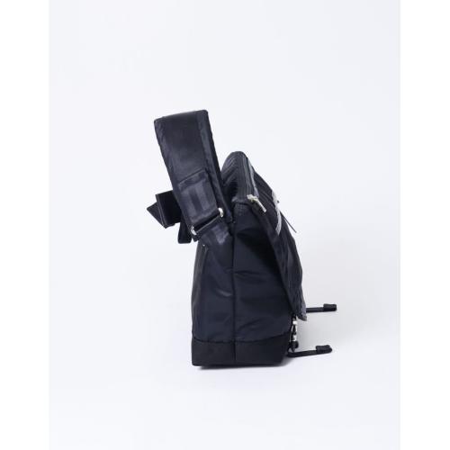 ＜master-piece＞Lightning 02121-v2 BK MESSENGER BAG
