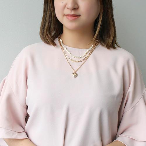 ＜アビステ＞淡水パール×チェーン×ハートペンダント3連ショートネックレス