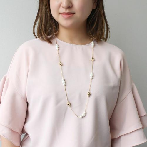＜アビステ＞シェルパール×メタルボールステーションネックレス