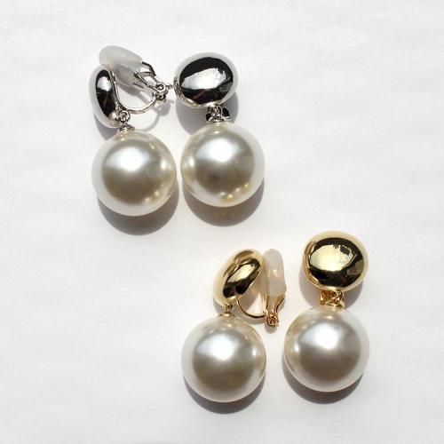 ＜アビステ＞イヤリングパールボール