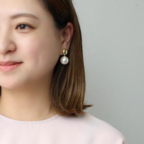 ＜アビステ＞イヤリングパールボール