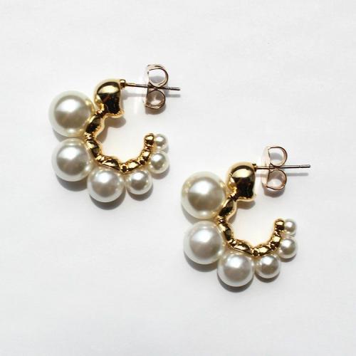 ＜アビステ＞パールハーフフープピアス