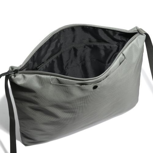 ＜UNTRACK＞OUTDOOR/CE　ショルダーバッグＭ　60053