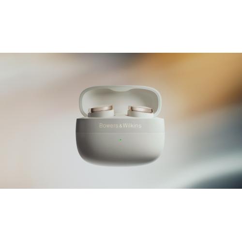 ＜Bowers & Wilkins＞インイヤー・ノイズキャンセリング完全ワイヤレスイヤフォン　Pi8