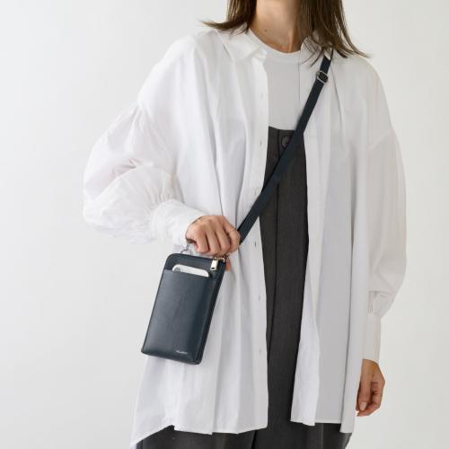 ＜ミラグロ＞シュリンクレザー・携帯ウォレット