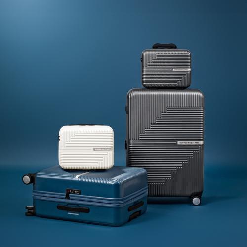 ＜SWISS MILITARY＞GENESIS レディーバッグ 12L／機内持込可／キャリーオンバッグ用ストラップ・ショルダーストラップ付