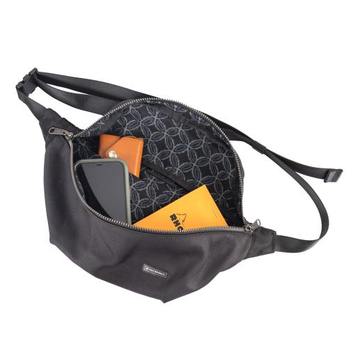 ＜HIDEO WAKAMATSU＞ファクティス 超軽量ボディバッグ