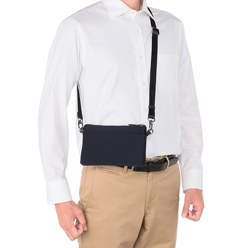 ＜ANA FINDS＞Professional サコッシュにもなるレザーポーチ