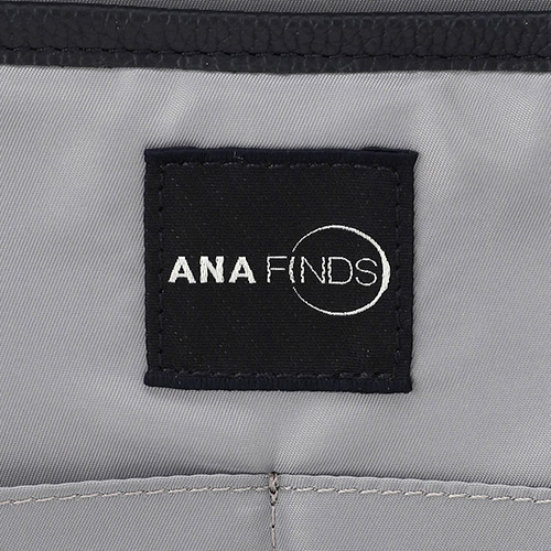 ＜ANA FINDS＞Professional サコッシュにもなるレザーポーチ