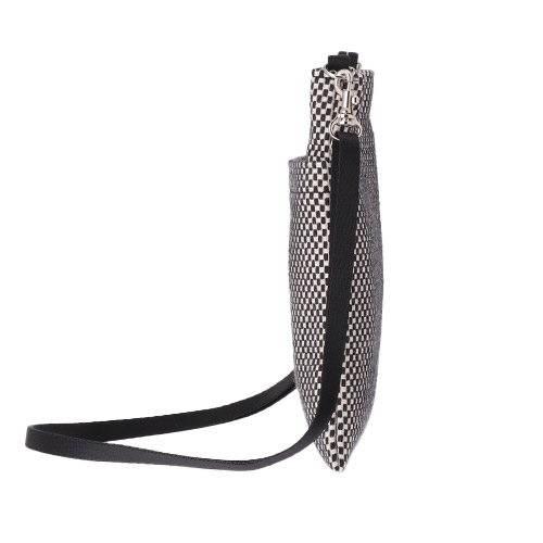 ＜ANA FINDS＞sasicco スマホショルダー