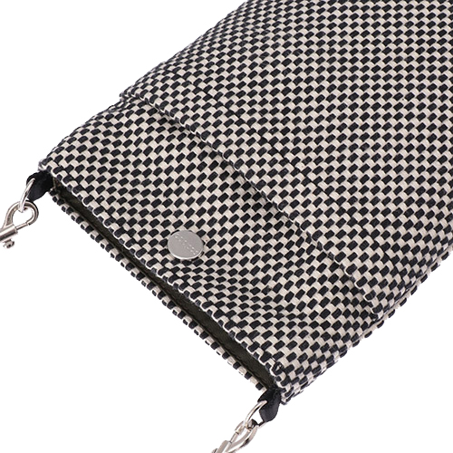 ＜ANA FINDS＞sasicco スマホショルダー