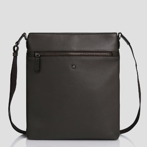 ＜オファーマン＞ザフィーラ　タテ型レザーショルダーバッグ　76548