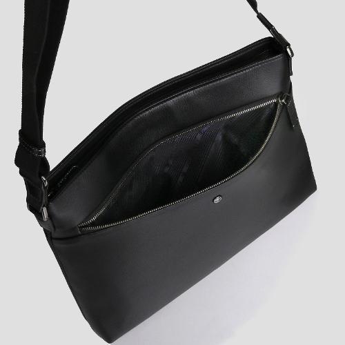 ＜オファーマン＞ザフィーラ　レザーショルダーバッグ　76549