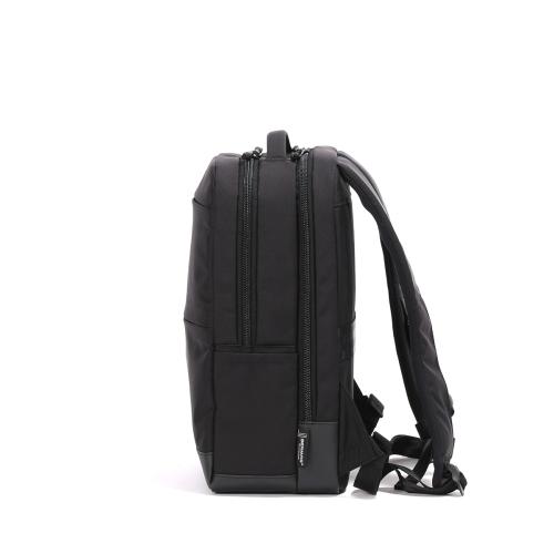 ＜BERMAS＞BAUERⅣ　2層リュックM　No.60670