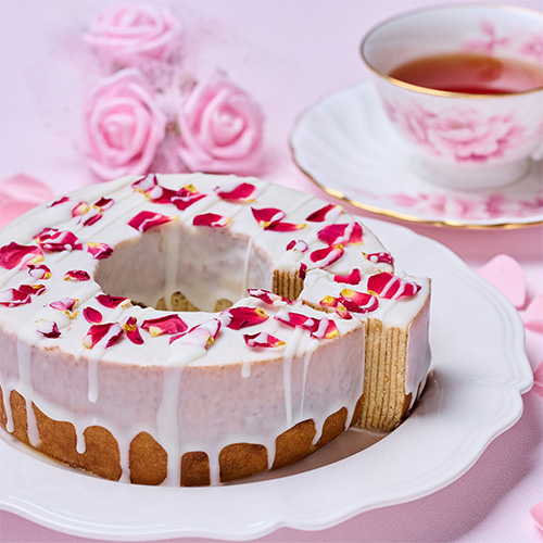 【母の日】バラの花のバウムクーヘン 母の日掛け紙付【受注締め切り日：2026/4/30】