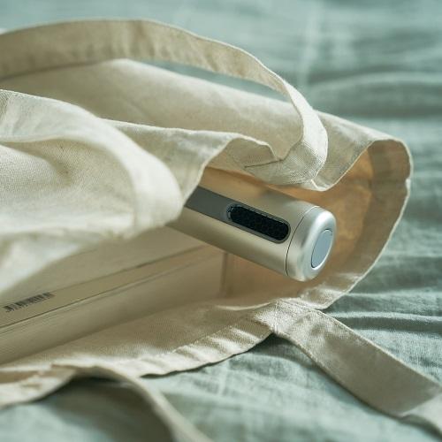 ＜カドー＞スティック型ヘアドライヤー baton