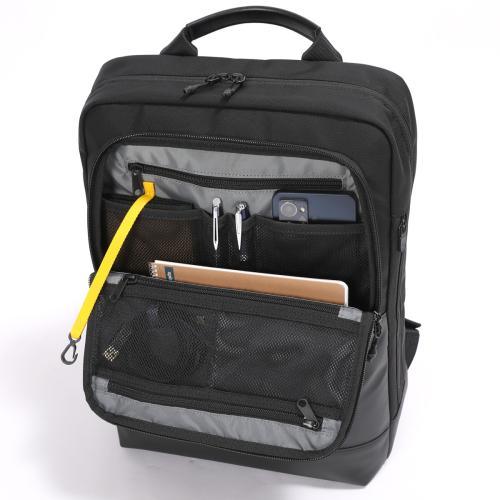 ＜BERMAS＞FreelancerFOLD　デイパックM　No.60657