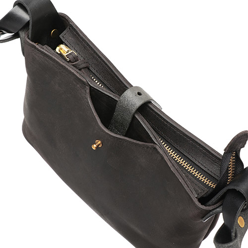 ＜SLOW＞kudu-latch shoulder bag