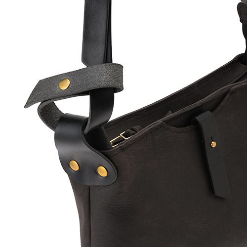 ＜SLOW＞kudu-latch shoulder bag