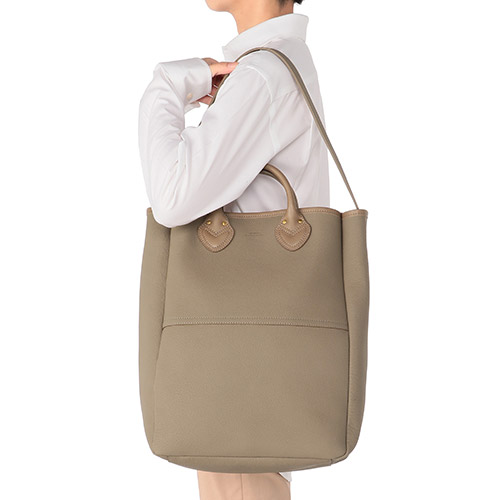 ＜SLOW＞shrink-2way tote bag M