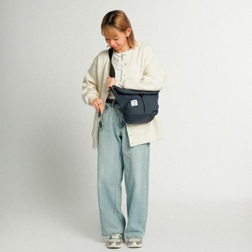 ＜hellolulu＞ハロルル　カセン　オールデイショルダーバッグ