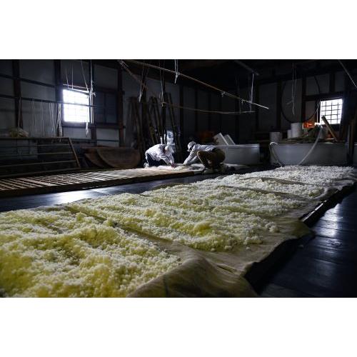 ＜千代寿虎屋＞月夜の眠り　桃猫ボトル